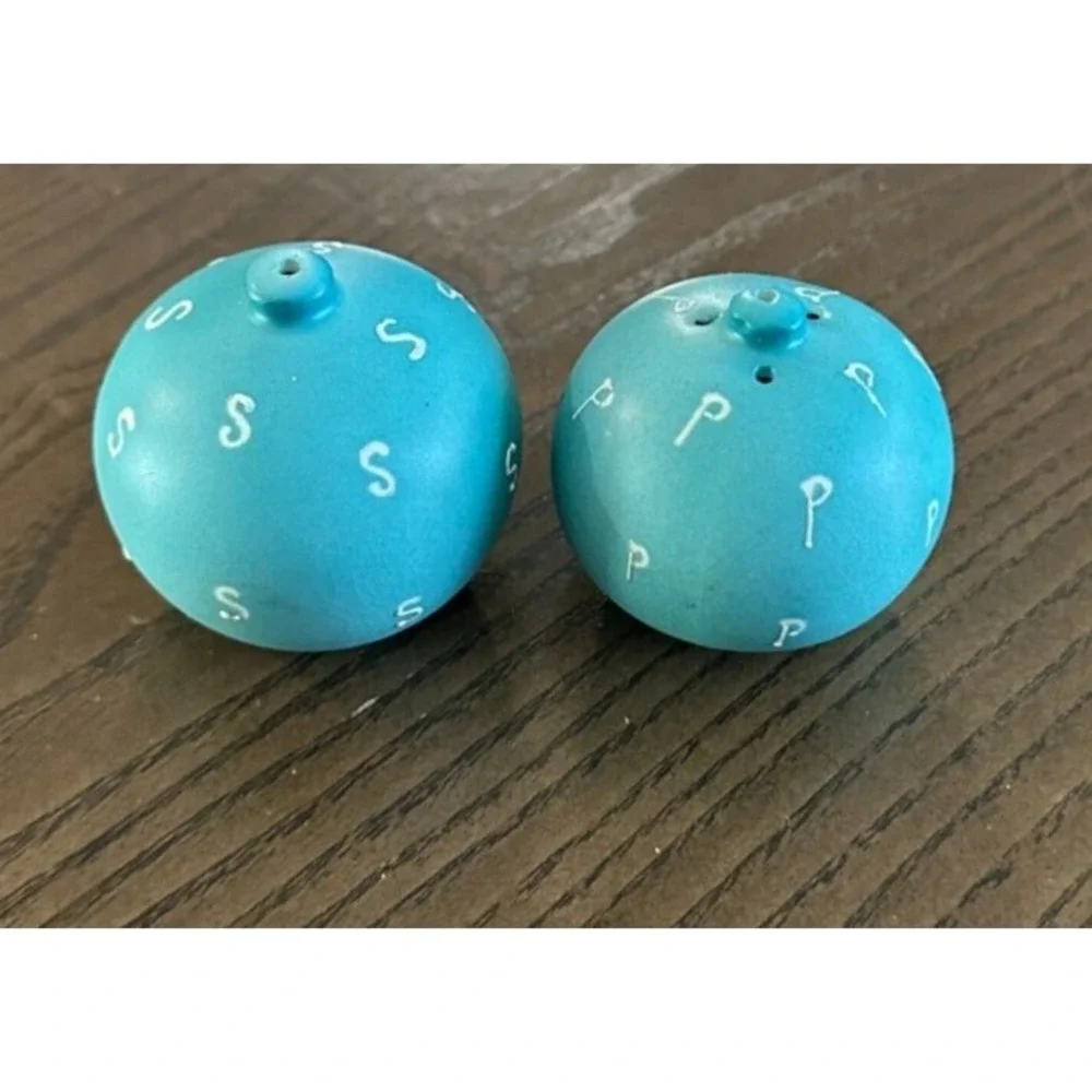Vintage MCM Enesco Japan HTF Salt Pepper Shakers‎ Blue Edith Nielsen(?)